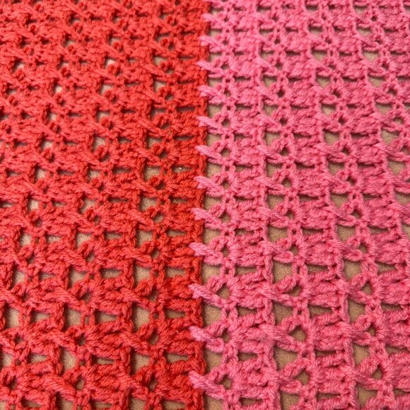 Cozy and extremely soft  handmade lap afghan or girls blanket in pink and light - Picture 4 of 7